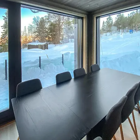 4 Bedroom Lovely In *