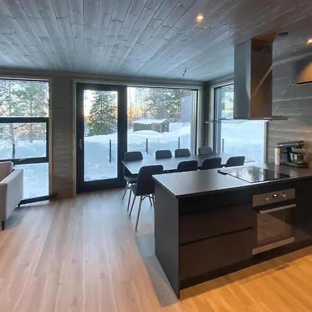 4 Bedroom Lovely In * Rauland